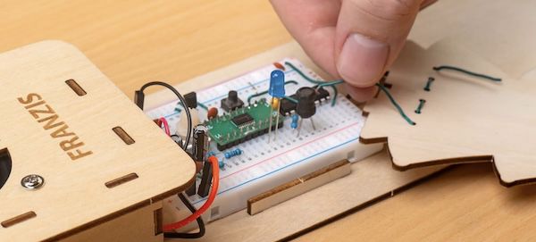 🎶 Franzis „Magische Klänge   Das Theremin zum Selberbauen“ Adventskalender für 23,70€ (statt 30€)