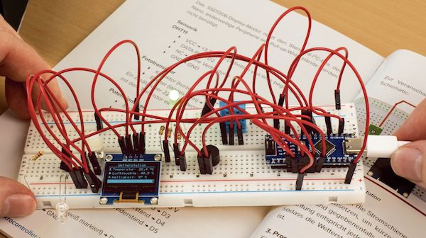 🤖 Franzis Maker Kit Programmieren Lernen mit KI für 25,46€ (statt 42€)