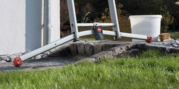 🪜 Hailo Alu Leiter ProfiLOT S100 mit 3x12 Sprossen, 9m für 348,63€ (statt 390€)