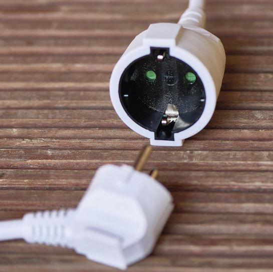 đ EMOS Schuko VerlĂ€ngerungskabel mit 5m fĂŒr 9,55⏠(statt 13âŹ) đ EMOS Schuko VerlĂ€ngerungskabel mit 5m fĂŒr 9,55⏠(statt 13âŹ)