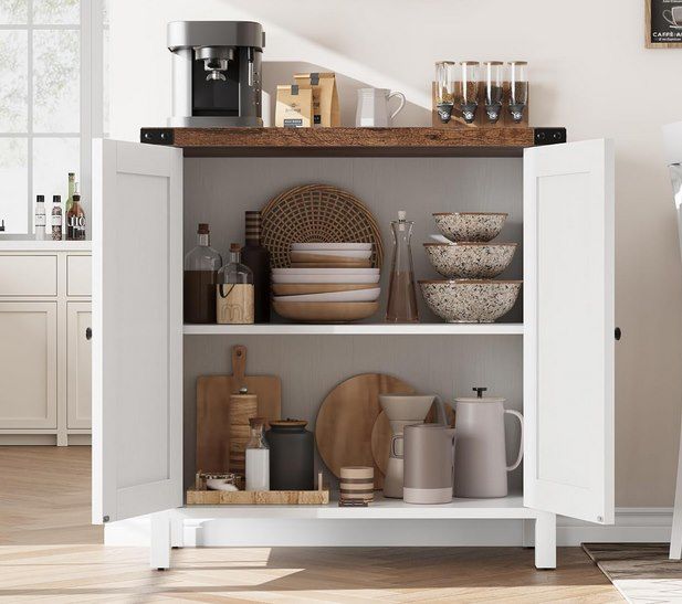 Garvee Sideboard mit Türen mit verstellbarem Regal im Landhausstil für 55,99€ (statt 80€)