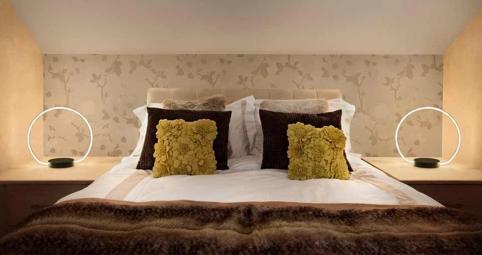 Ledvance Decor Aura Table dimmbare LED Tischlampe Leuchte 10W für 12,99€ (statt 80€)