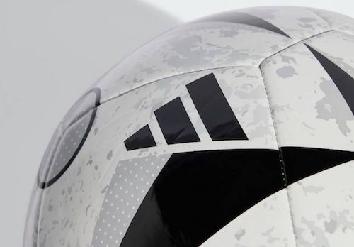 ⚽️ adidas Juventus Turin Home Club Ball Gr. 5 für 9,20€ (statt 23€) ⚽️ adidas Juventus Turin Home Club Ball Gr. 5 für 9,20€ (statt 23€)