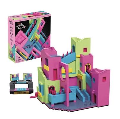 🔺 MEGA Squid Game Treppenhaus aus 1.707 Teilen für 61,77€ (statt 83€)