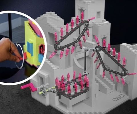 🔺 MEGA Squid Game Treppenhaus aus 1.707 Teilen für 61,77€ (statt 83€)