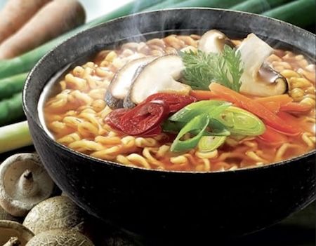 🍜 3x 5er Pack Nongshim Kimchi Ramyun Instant Nudelsuppe ab 8,98€ (statt 18€)   nur 0,60€/Portion