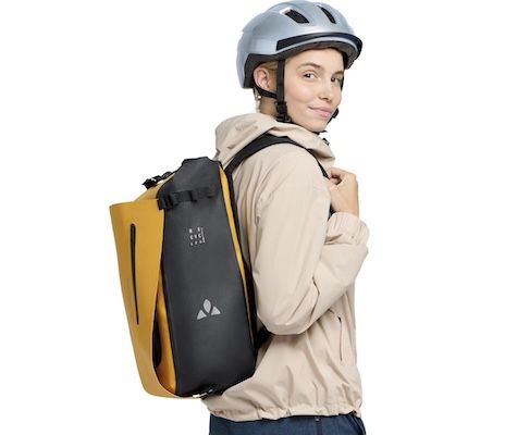 🎒 VAUDE Aqua Transformer 26 Fahrradtasche & Rucksack für 94,84€ (statt 117€)