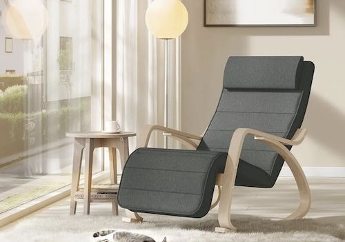 💺 SONGMICS Schaukelstuhl mit Armlehnen & verstellbarer Fußstütze ab 38,49€ (statt 67€)