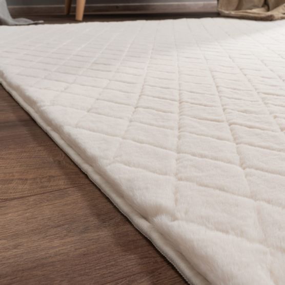 🛋️ Teppich.de Fellteppich Arnia, 160 x 220cm für 59,97€ (statt 100€)