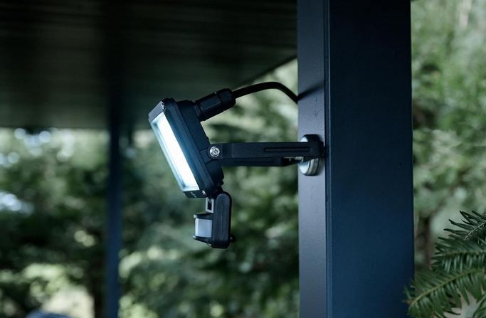 💡 Brennenstuhl JARO 3060 P LED Wandstrahler mit Bewegungsmelder für 20€ (statt 26€) 💡 Brennenstuhl JARO 3060 P LED Wandstrahler mit Bewegungsmelder für 20€ (statt 26€)