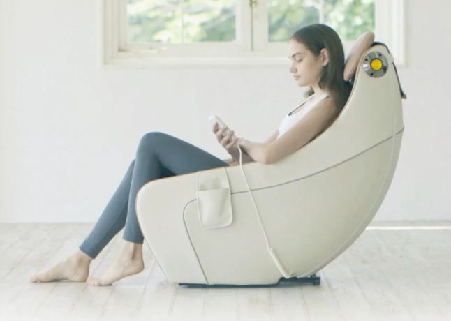 💺 Synca CirC Compact Massagesessel in Navy für 604,90€ (statt 949€)