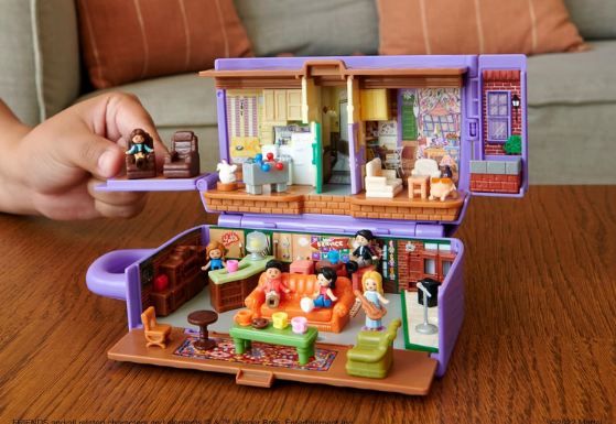 👧🏼 Polly Pocket Collector Friends Schatulle Kaffeetasse für 41,17€ (statt 54€)