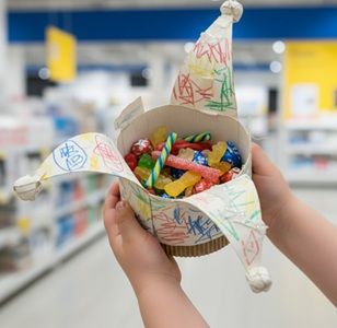 Ikea Köln: Narrenkappe basteln und befüllen lassen