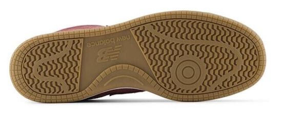 👟 New Balance BB480 Low Top Wildleder Sneaker in Rot für 60€ (statt 77€)