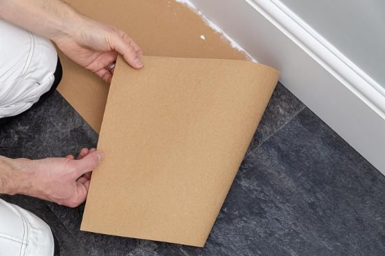 🏚️ tesa selbstklebendes Schutzpapier, 50m x 30cm für 22,90€ (statt 28€)