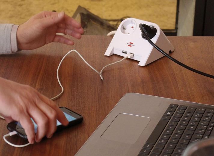 🔌 Brennenstuhl Desktop Power Steckdosenleiste, 2 Fach für 12,97€ (statt 21€)