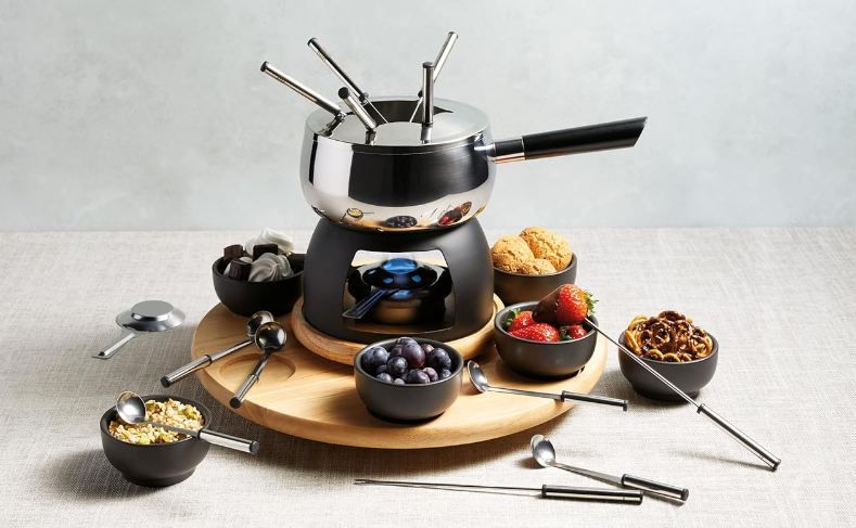 🥘 Artesa Fondue Set mit Lazy Susan Drehteller, 22 tlg. für 53€ (statt 72€)