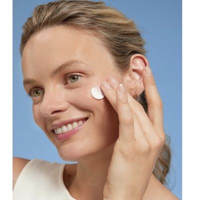 👸 100ml NIVEA Care 5in1 Gesichtscreme für 4,55€ (statt 7€)