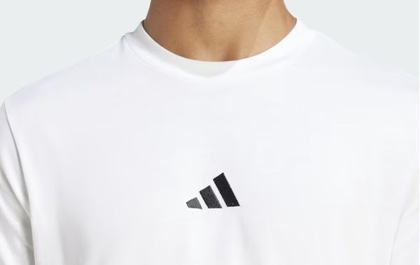 👕 adidas Future Icons Small Logo T-Shirt für 12,33€ (statt 20€) 👕 adidas Future Icons Small Logo T Shirt für 12,33€ (statt 20€)