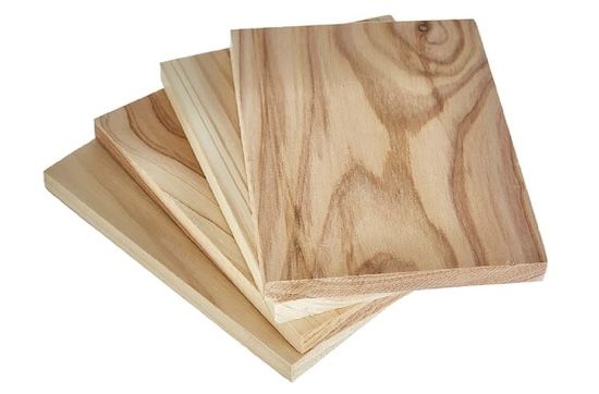 🪵 4er Pack Weber Zedernholz Räucherbretter Klein (11 x 15cm) für 6€ (statt 13€)