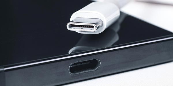 💻🔌 Nach Smartphones jetzt auch Notebooks: USB C Pflicht kommt ab 2026