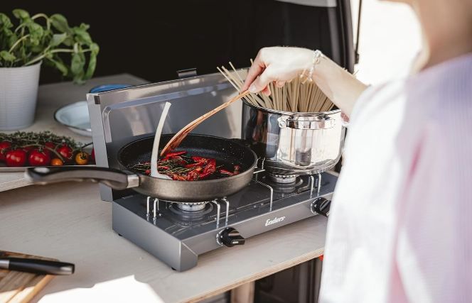 🥩 Enders Canberra 2 Campingkocher, 2 flammig, 2x2,3kW für 33,49€ (statt 42€)