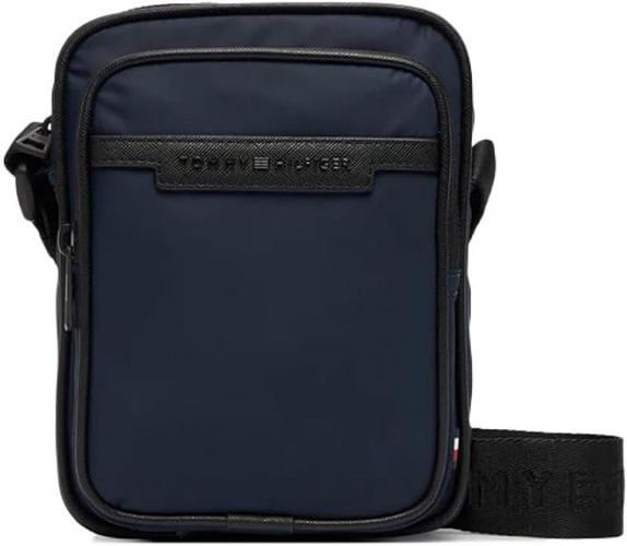 👝 Tommy Hilfiger Mini Reporter Crossbody Bag für 33,15€ (statt 50€) 👝 Tommy Hilfiger Mini Reporter Crossbody Bag für 33,15€ (statt 50€)