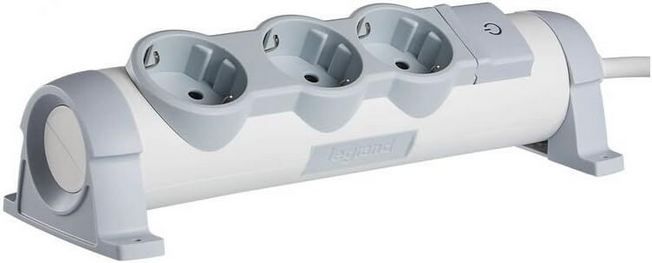 🔌 3er Pack Legrand 3 Fach Drehbare Steckdosenleiste mit Schalter für 22,79€ (statt 39€)