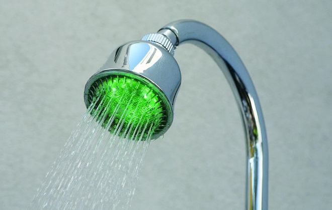 🚿 2x Steinbach LED Duschkopf mit 1/2 Anschluss für 26,58€ (statt 44€)