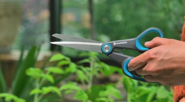 🏠 Gardena MultiCut Allzweckschere aus rostfreiem Edelstahl für 13,40€ (statt 19€)