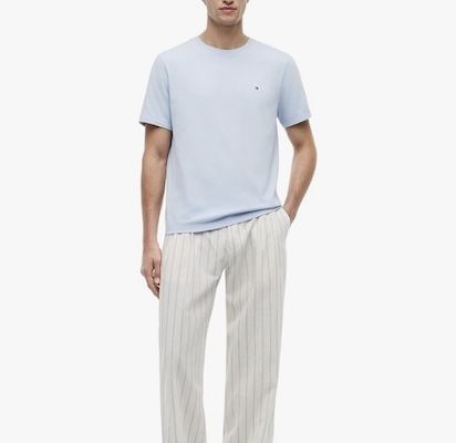 🔝 Tommy Hilfiger Herren T Shirt Kurzarm Seasonal Solid Tee für 25,59€ (statt 31€)