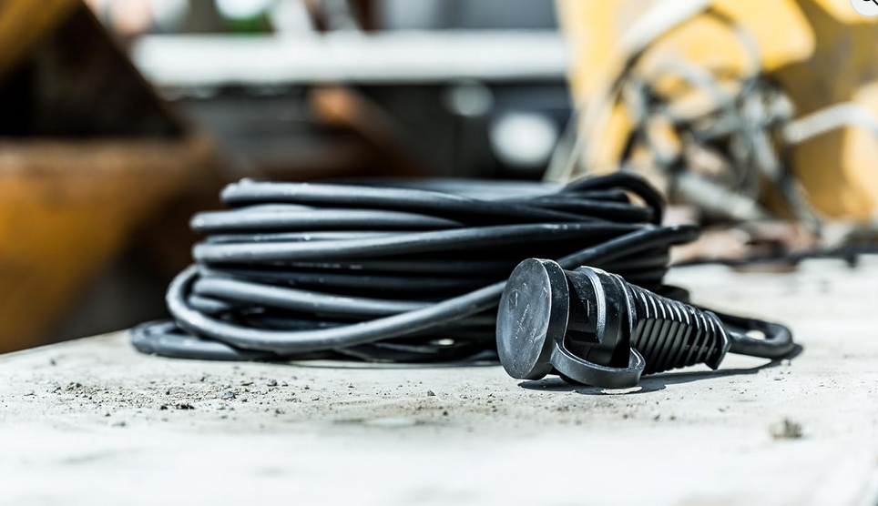 Brennenstuhl 10m Baustellen Verlängerungskabel IP44 für 15,52€ (statt 21€)