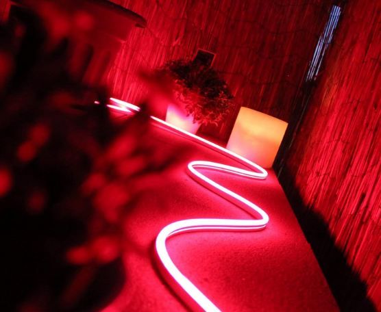 💡 tint Smart In  & Outdoor LED Streifen mit Zigbee, 5m für 39,99€ (statt 96€)