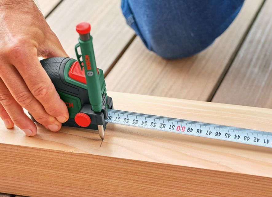 📏 Bosch Maßband 5m + Tieflochmarker Bleistift für 17,79€ (statt 29€)