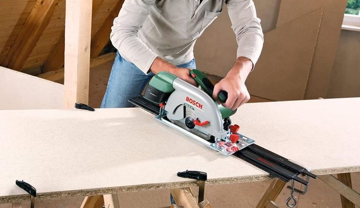 🪚 2er Pack Bosch DIY Führungsschiene mit Schraubzwingen, 350mm für 48,39€ (statt 60€)