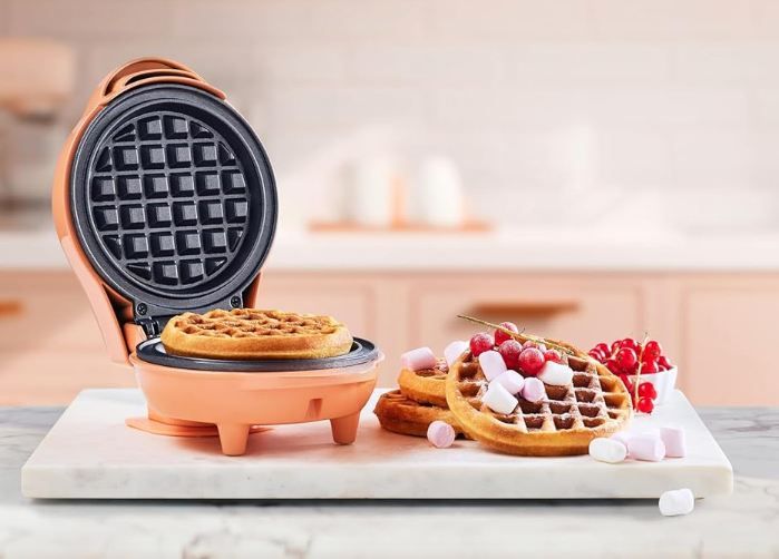 🧇 Bestron Mini Waffeleisen für klassische Waffeln, 10cm für 13,49€ (statt 23€)