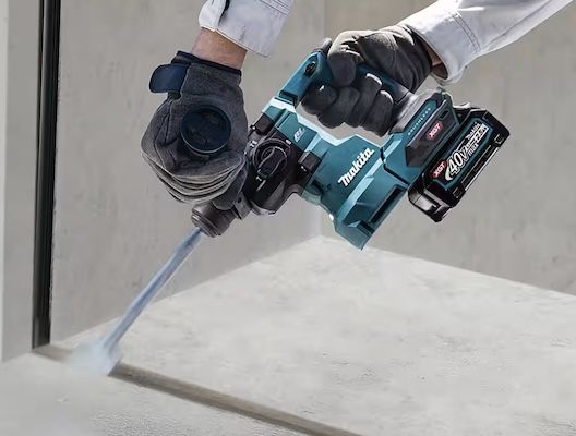 👷 Makita Akku Kombibohrhammer HR010GD201 inkl. 2 Akkus für 449€ (statt 593€)