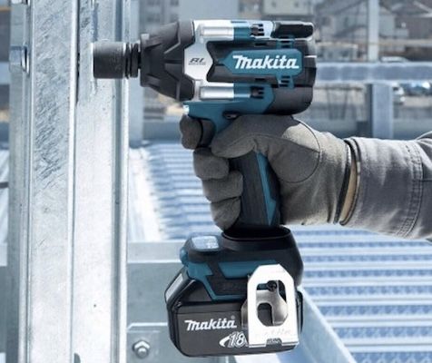 đ§ Makita DTW700RTJ Akku-Schlagschrauber inkl. 2 Akkus + Makpac fĂŒr 285⏠(statt 400âŹ) đ§ Makita DTW700RTJ Akku Schlagschrauber inkl. 2 Akkus + Makpac fĂŒr 285⏠(statt 400âŹ)