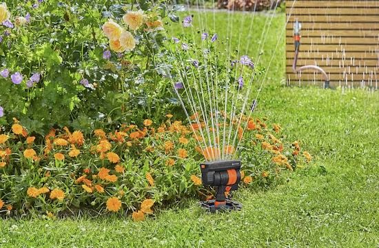 💦 Gardena Sprinklersystem Start-Set Pipeline mit Viereckregner für 68,50€ (statt 80€) 💦 Gardena Sprinklersystem Start Set Pipeline mit Viereckregner für 68,50€ (statt 80€)