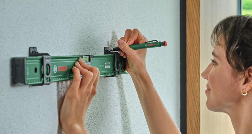 📏 Bosch Wasserwaage mit 2 Markierungsschiebern, 60cm für 14,99€ (statt 24€)