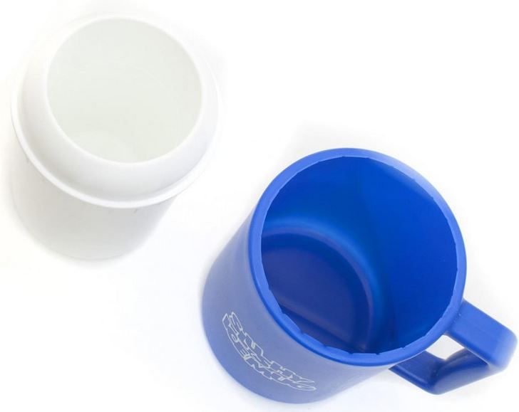 🍦 Goods + Gadgets Original Slushy Mug mit Löffel & Halm für 7,60€ (statt 12€)