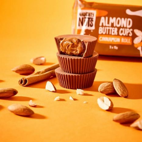🍫 12er Pack Naughty Nuts Bio Almond Butter Cups Cinnamon Roll ab 22,46€ (statt 28€)