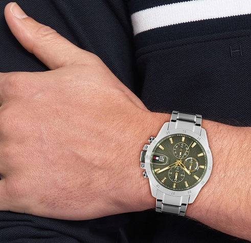 ⌚ Tommy Hilfiger Jameson Date Herren 2 Zeitzonen Armband Uhr für 114,71€ (statt 135€)
