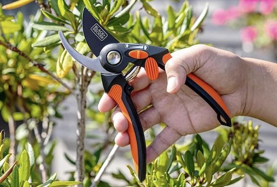 ✂️ Black+Decker Bypass Gartenschere (13mm Schnittstärke) ab 5,43€ (statt 12€)