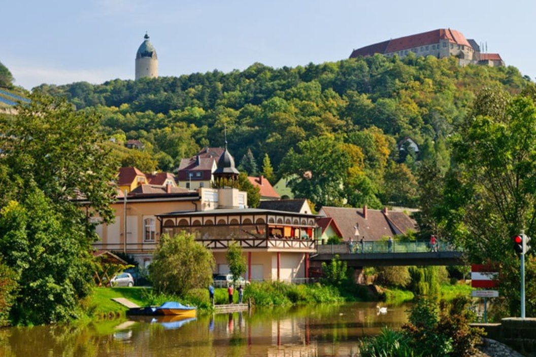🛏️ 3 ÜN im Hotel Schloss Nebra inkl. HP + Getränke & Sauna für 111€ p.P. 🛏️ 3 ÜN im Hotel Schloss Nebra inkl. HP + Getränke & Sauna für 111€ p.P.