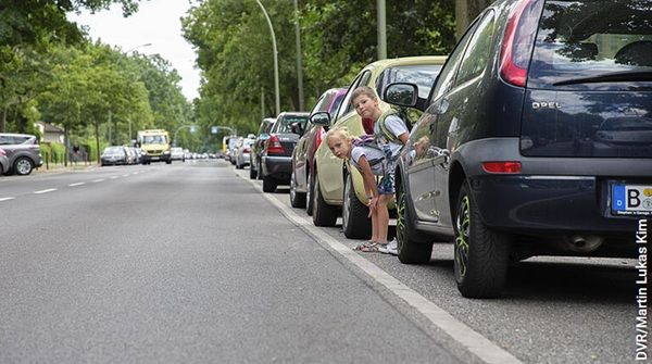 🛣️DVR: Wimmelbild Kind und Verkehr gratis bestellen 🛣️DVR: Wimmelbild Kind und Verkehr gratis bestellen