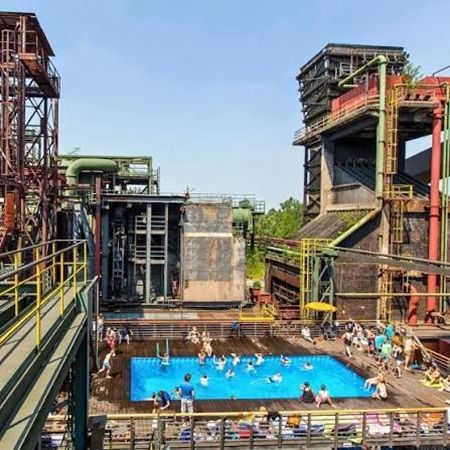 Essen: Eintritt frei im Werksschwimmbad auf der Kokerei Essen: Eintritt frei im Werksschwimmbad auf der Kokerei