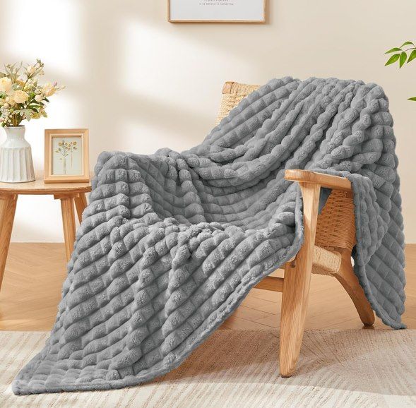 😍 50% Rabatt auf BEDELITE Kuscheldecken in versch. Farben & Größen ab 6,49€ (statt 13€)