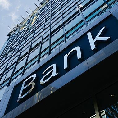 🏦 Diese Bankgebühren müsst ihr nicht zahlen: Verbraucherzentrale zeigt unzulässige Gebühren
