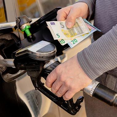 ⛽ 12-Uhr Tankregel: Tankstellen-Betreiber & ADAC fordern Abschaffung